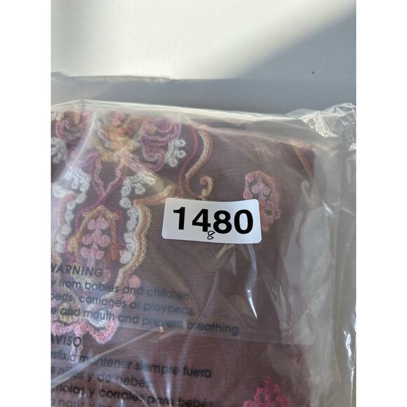 Democracy top Medium 8/10 Off The Shoulder Embroidered BOHO Blouse - Picture 7 of 7